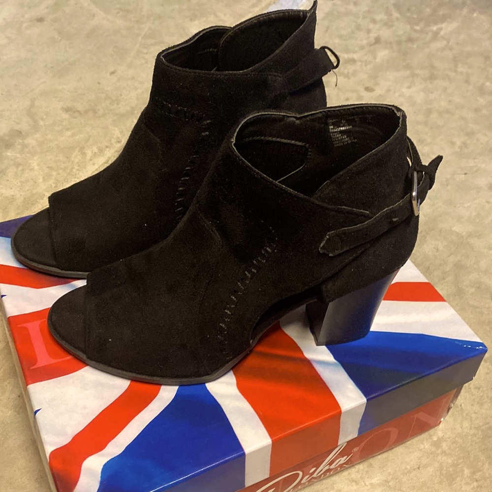 Black 2 inch heel